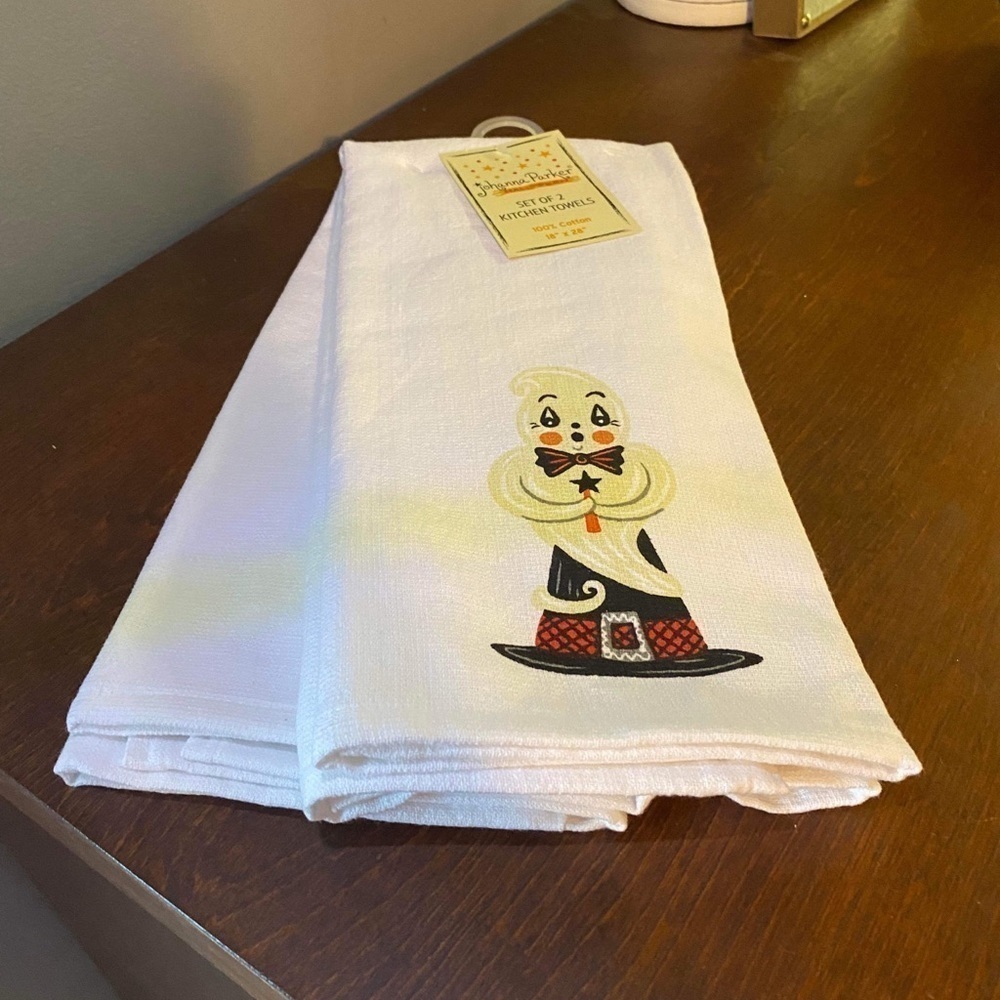 JOHANNA PARKER HALLOWEEN GHOST VINTAGE INSPIRED Set of 2 KITCHEN TOWELS NWT